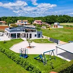 Bella Villa