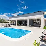 Villa Bella *