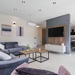Bella Villa