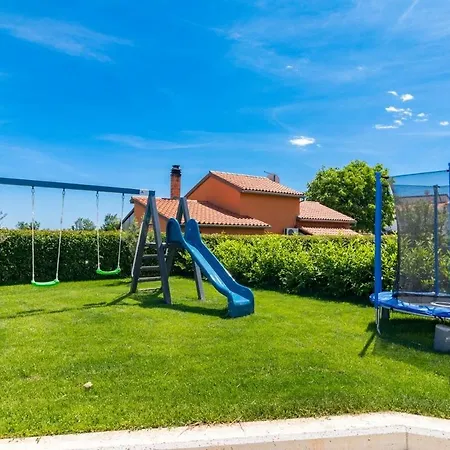 Вилла Bella Барбан